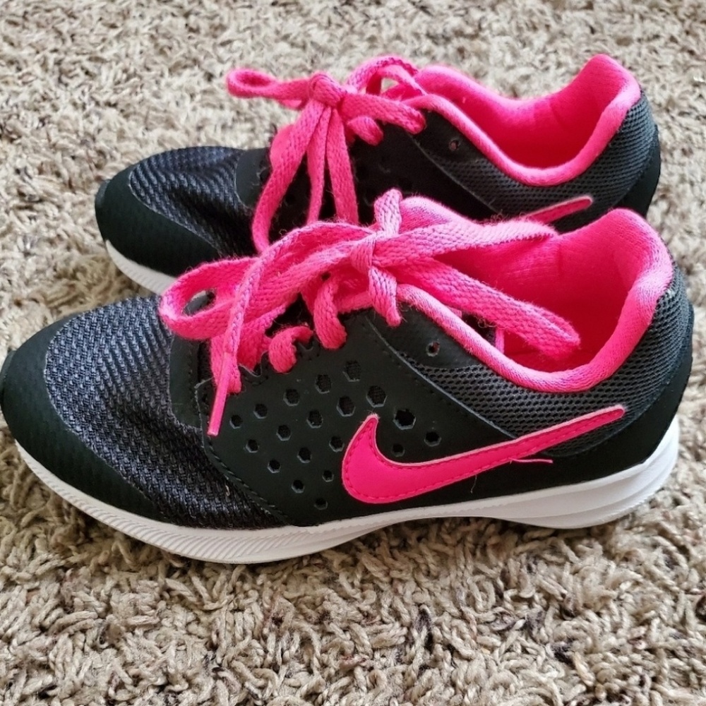 Girl's Nike's